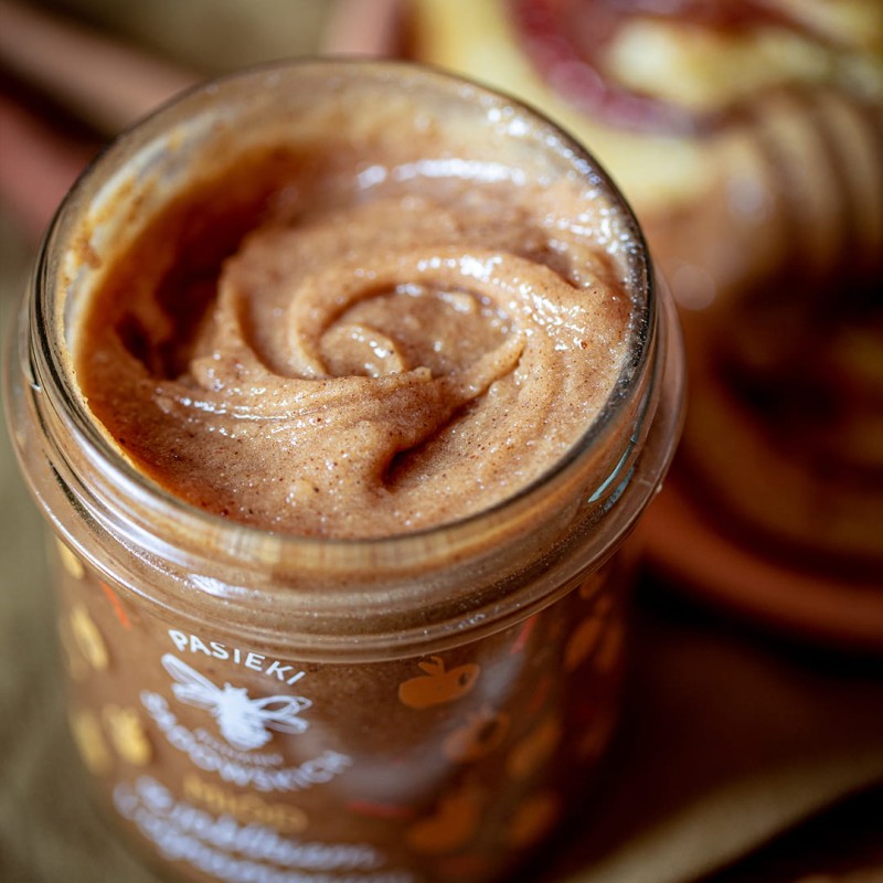 Miód z jabłkiem i cynamonem - 430 g